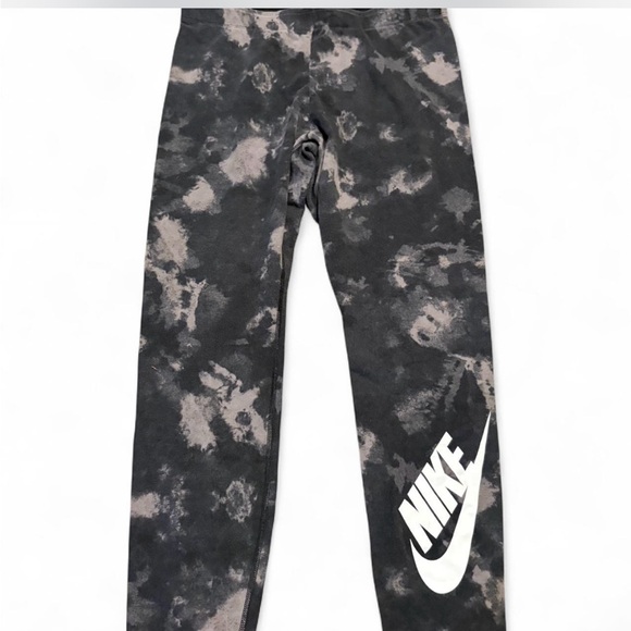 Nike Pants - Summer Bundle/Back to School 3 Pairs name brand Leggings